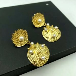 Big Shell Pearl Gold Tone Earrings
